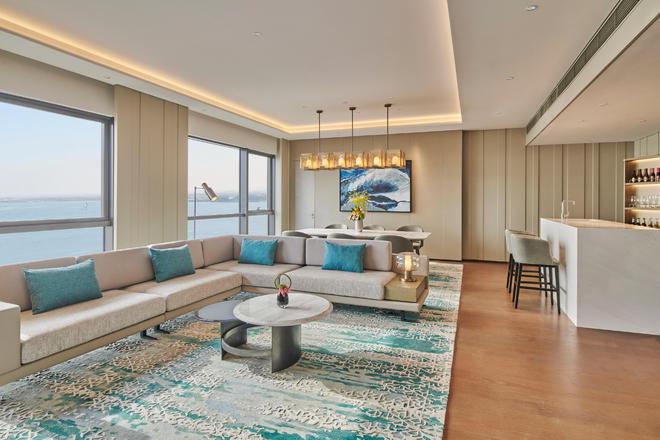 上海臨港雅辰酒店設計風格以無柱方正,氣派不凡